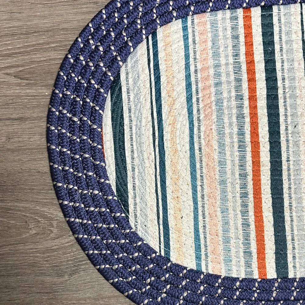 N/A oval rug